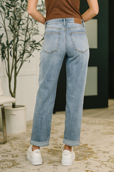 Aubrey Mid Rise Boyfriend