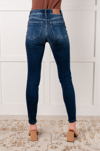 Skylar Mid Rise Thermal Vintage Skinny Jean