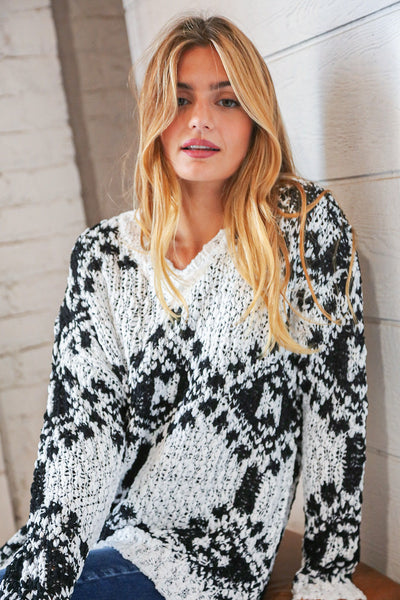 Black/White Aztec V Neck Popcorn Knit Sweater