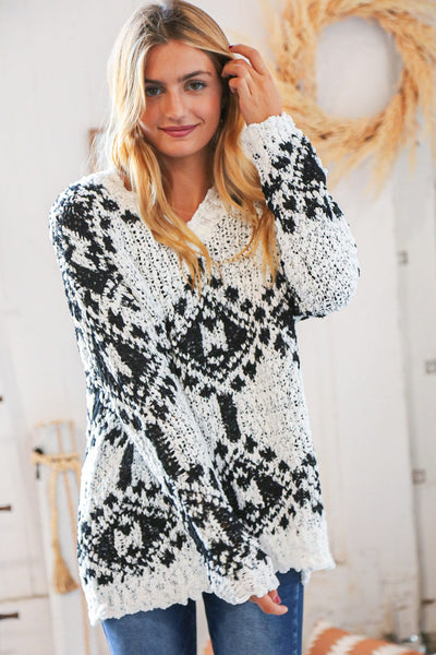 Black/White Aztec V Neck Popcorn Knit Sweater