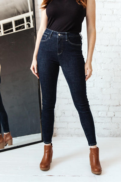 Everyday Tummy Control Skinnies In Dark Wash