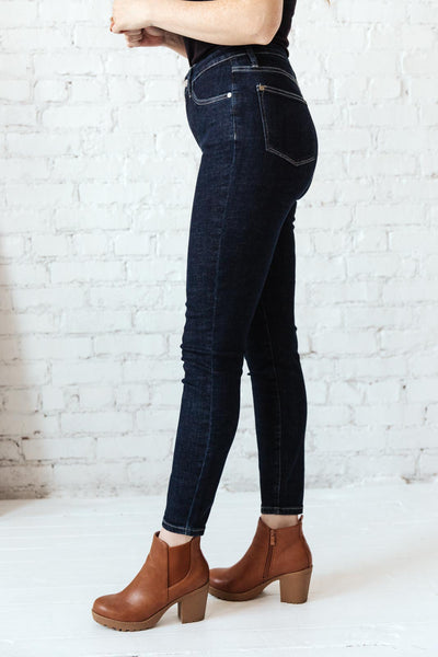 Everyday Tummy Control Skinnies In Dark Wash