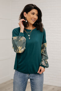 Bouquet Sleeves Top in Green