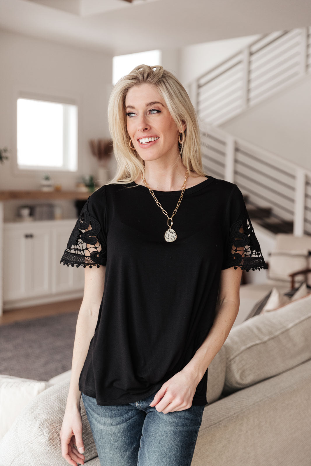 Chloé Lace Twist Top In Black