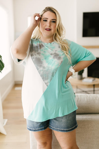 Cool Slice Of Tie Dye Top In Teal