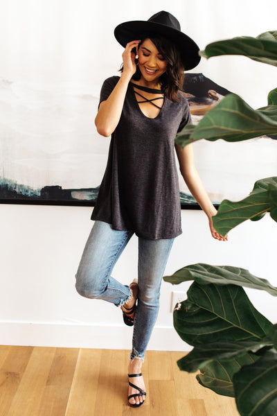 Criss-Cross Boss Tee in Charcoal