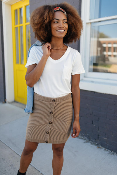 Essential V-Neck Tee In Ivory