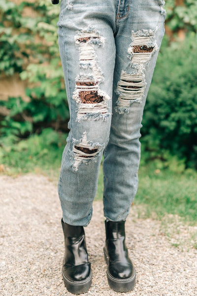 Fanciful Floral Leggings In Black