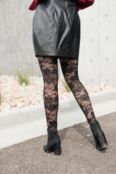 Fanciful Floral Leggings In Black