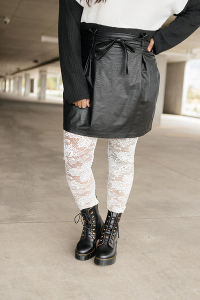 Fanciful Floral Leggings In White