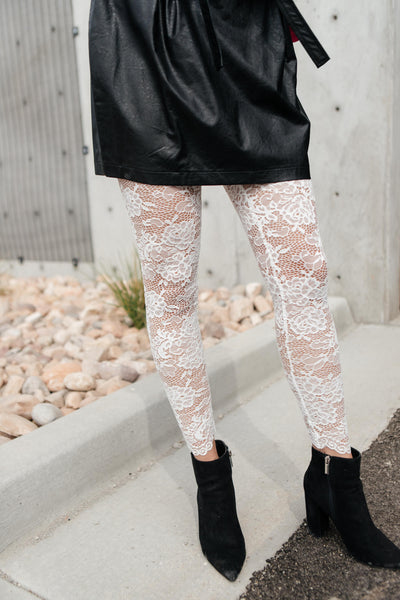 Fanciful Floral Leggings In White