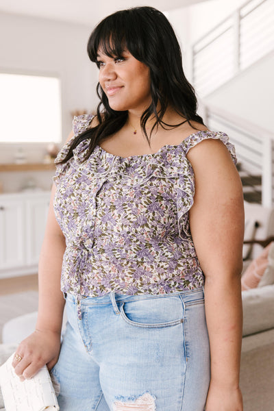 Feminine Floral Top In Plum