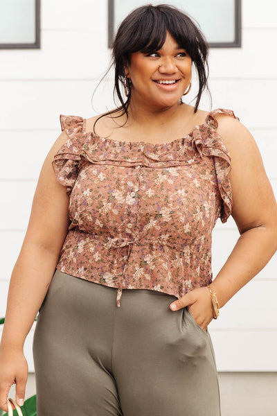 Feminine Floral Top In Rust