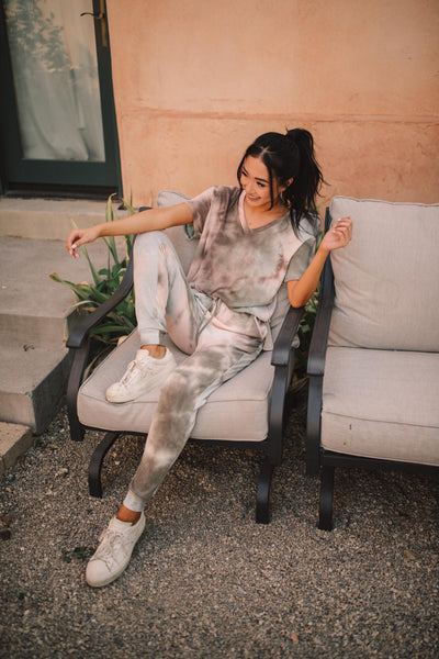 Forgotten Dreams Tie Dye Joggers In Taupe