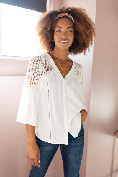 Gracie Lacey Shoulder Top In Ivory