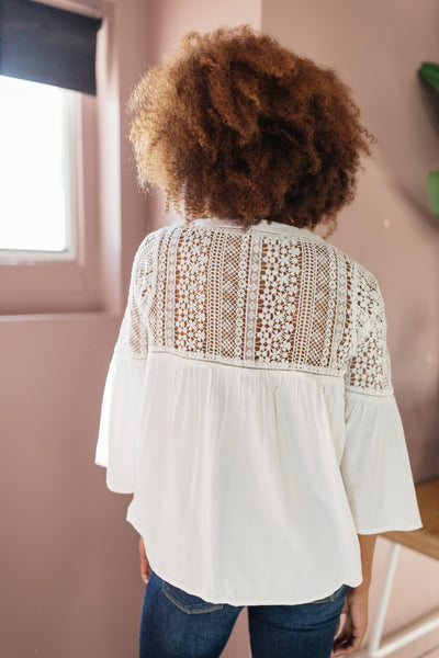 Gracie Lacey Shoulder Top In Ivory