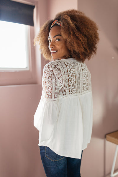 Gracie Lacey Shoulder Top In Ivory