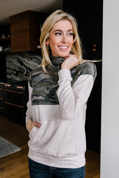 DOORBUSTER Half Camo Pullover in Oatmeal