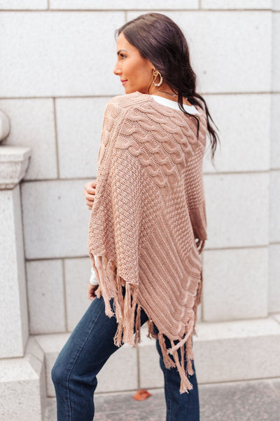 Hanging For The Weekend Poncho In Mocha