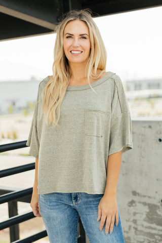 Hannah Tee in Faded Olive