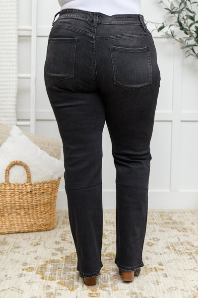 Kortney Mid Rise Straight Leg Jeans In Washed Black