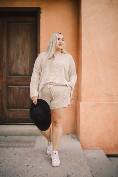 Lightweight Striped Shorts In Taupe