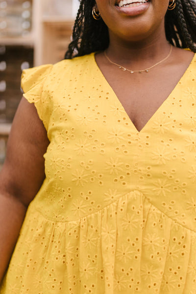 Lucy Eyelets Top in Dandelion