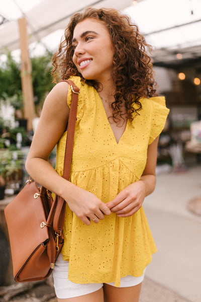 Lucy Eyelets Top in Dandelion