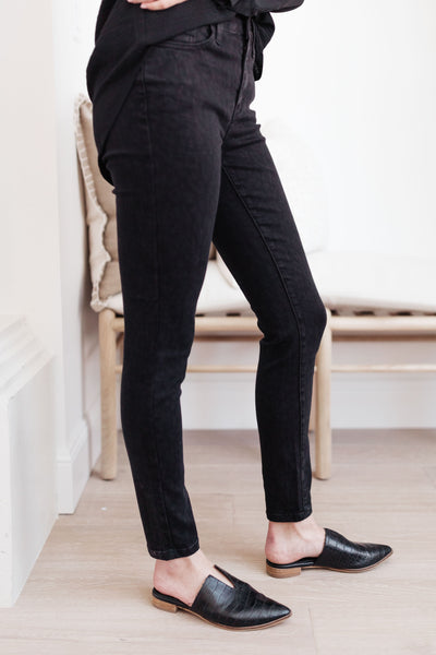 Mid-Rise Cheetah Print Skinnies in Black