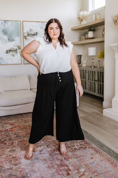 Modern Classic Wide Leg Crop Pants in Black