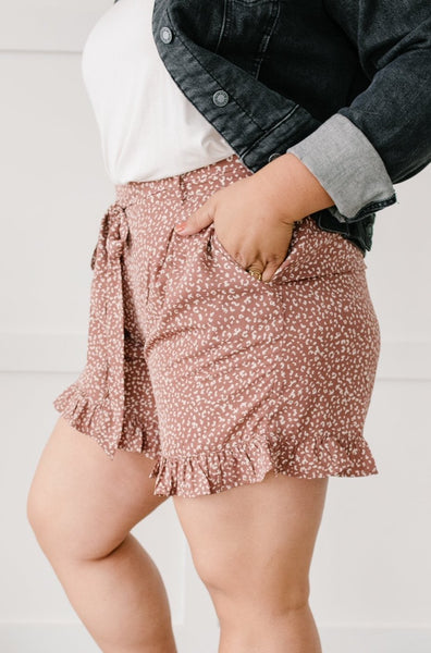 Short Leash Ruffled Shorts In Mauve