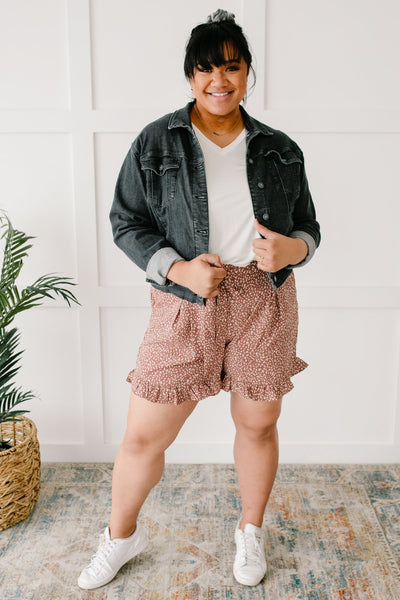 Short Leash Ruffled Shorts In Mauve