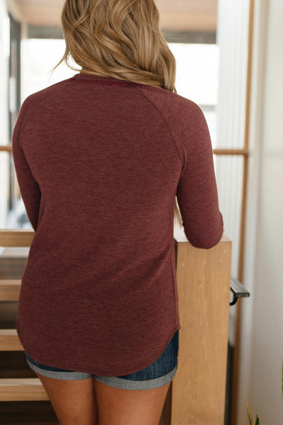 Super Simple Long Sleeve Tee in Burgundy