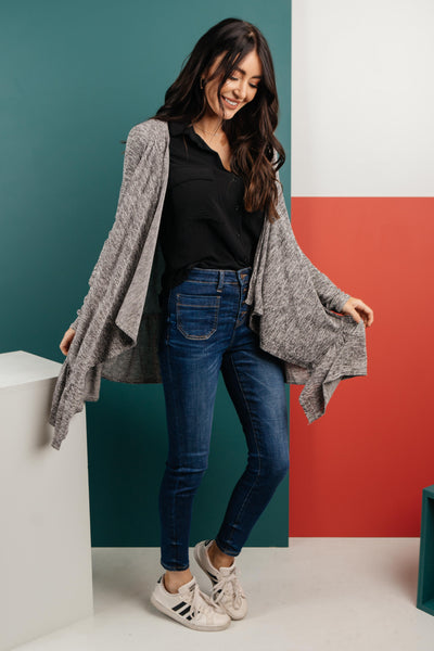 The Avalynn Heathered Cardigan in Smoky Coal