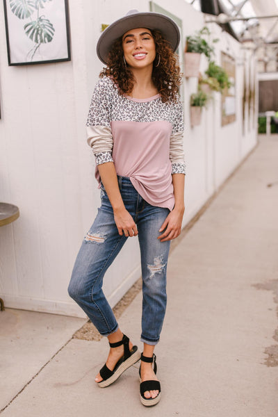 Maggie Raglan Top in Pink