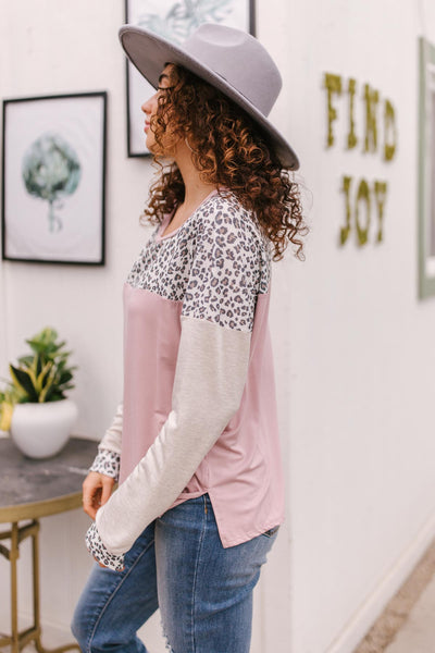 Maggie Raglan Top in Pink