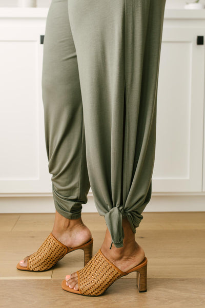 Vacation Lounge Pants in Olive