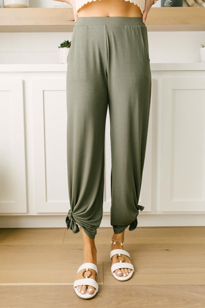 Vacation Lounge Pants in Olive