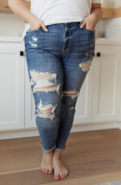 Warmer Weather Lightwash Cropped Jeans