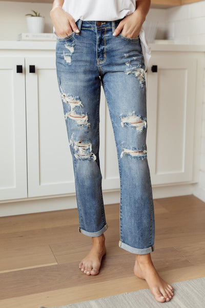 Warmer Weather Lightwash Cropped Jeans