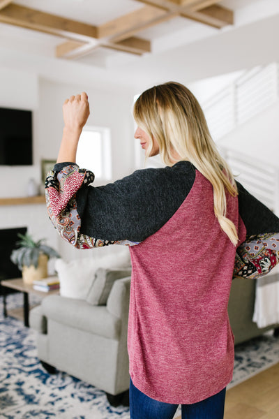 Ace Up Your Sleeve Blouse In Heathered Burgundy