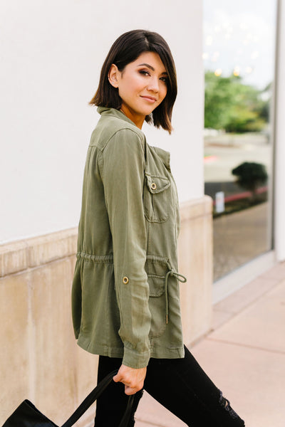 Atlas Tencel Anorak In Olive