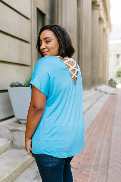 Behind My Back Tee In Turquoise