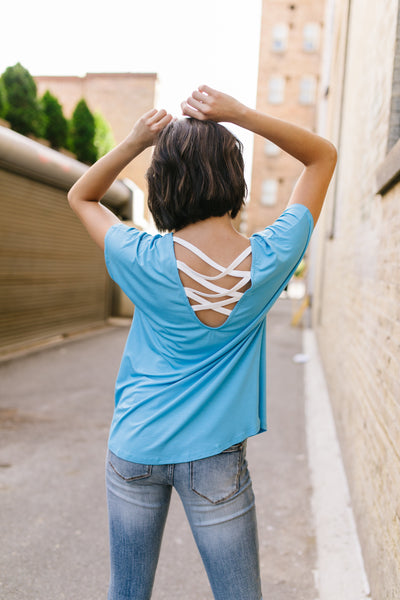 Behind My Back Tee In Turquoise