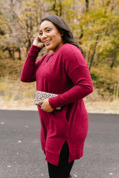 Brushed Melange V-Neck Sweater In Burgundy