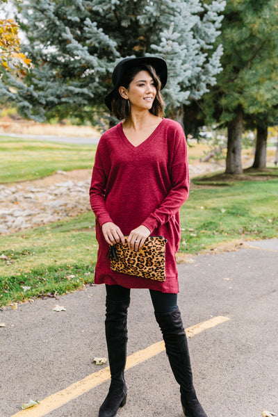 Brushed Melange V-Neck Sweater In Burgundy