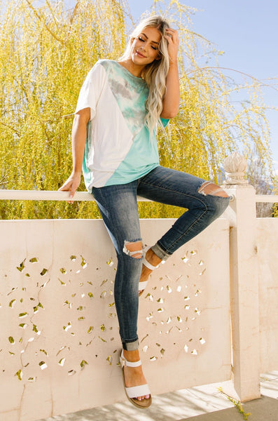 Cool Slice Of Tie Dye Top In Teal