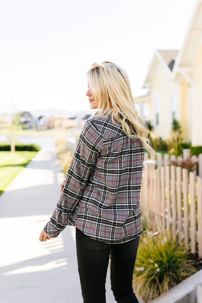 Fleece-Lined Flannel Button-Down In Gray