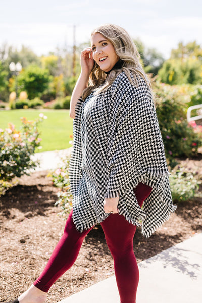 Houndstooth Poncho in Black and White