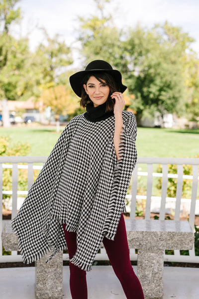 Houndstooth Poncho in Black and White